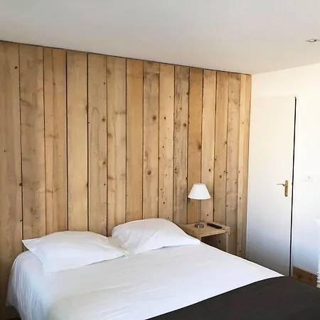 호텔 Le Pavillon Bleu 3*