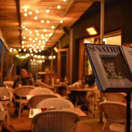 호텔 Le Pavillon Bleu