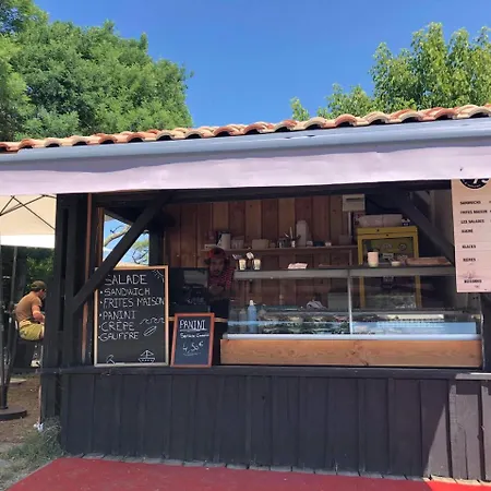 호텔 Le Pavillon Bleu 3*