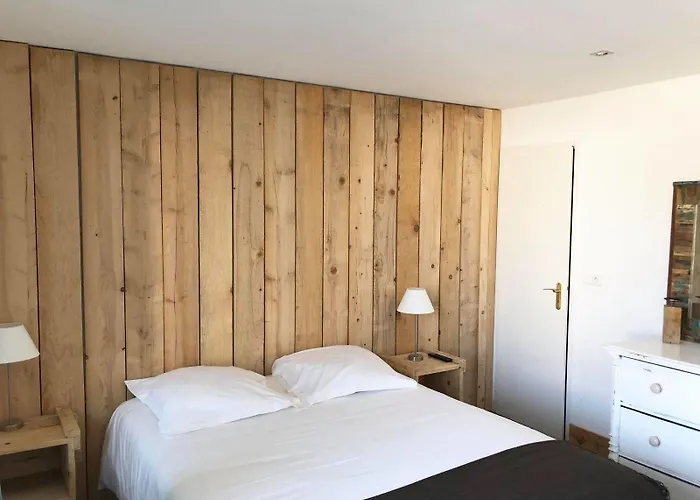 Hotel Le Pavillon Bleu 3*