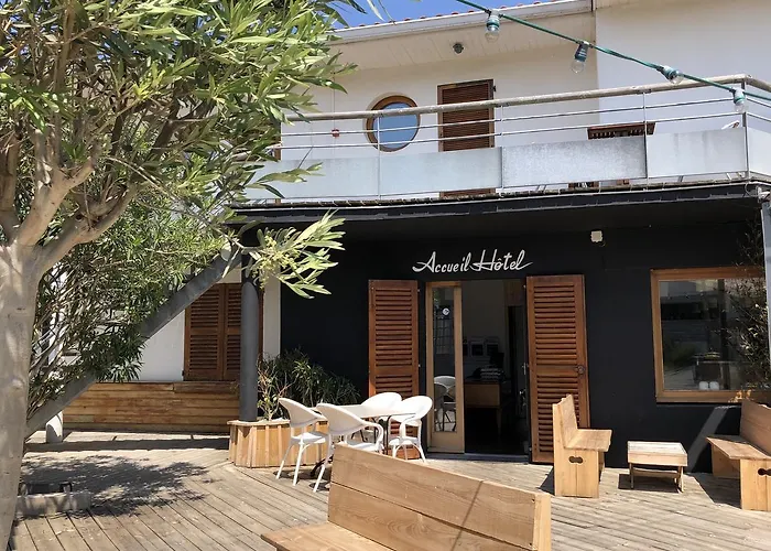 Le Pavillon Bleu Hotel