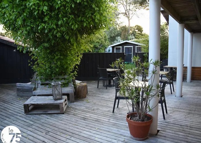 Hotel Le Pavillon Bleu 3*