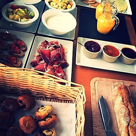 Hotel Le Pavillon Bleu 3*