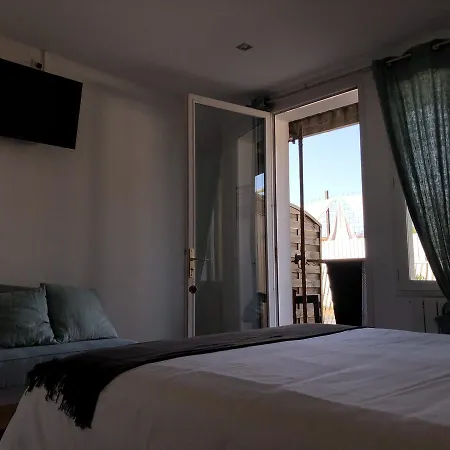 Hotel Le Pavillon Bleu