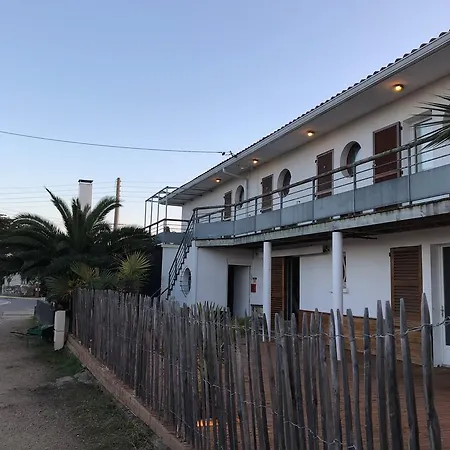 Le Pavillon Bleu
