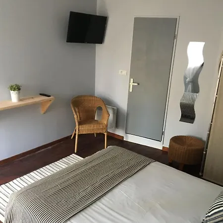 Le Pavillon Bleu 3*