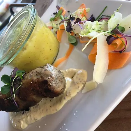 Le Pavillon Bleu 3*