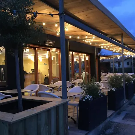 Le Pavillon Bleu Hotel