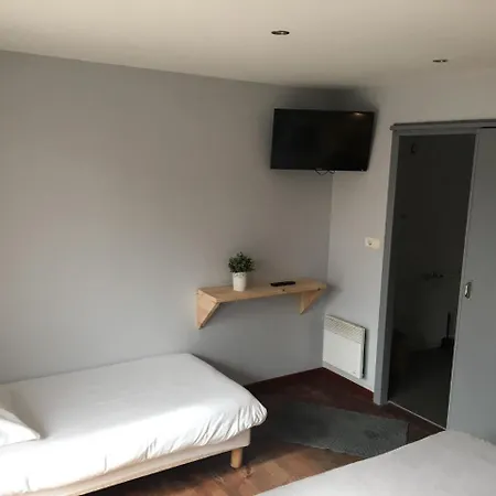 Hotel Le Pavillon Bleu 3*