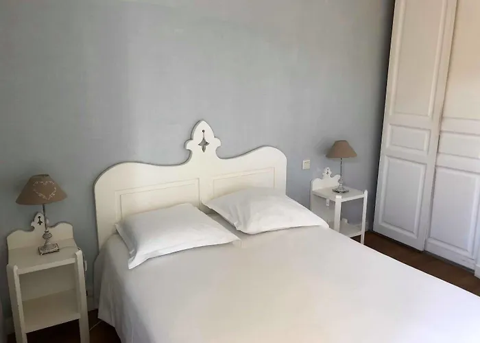 Le Pavillon Bleu Hotel 3*