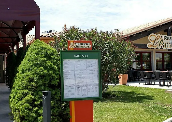 Le Pavillon Bleu Hotel 3*